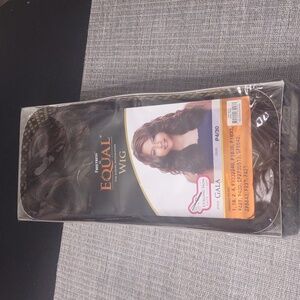 New 4/30 color Freetress Equal Gala Wig
